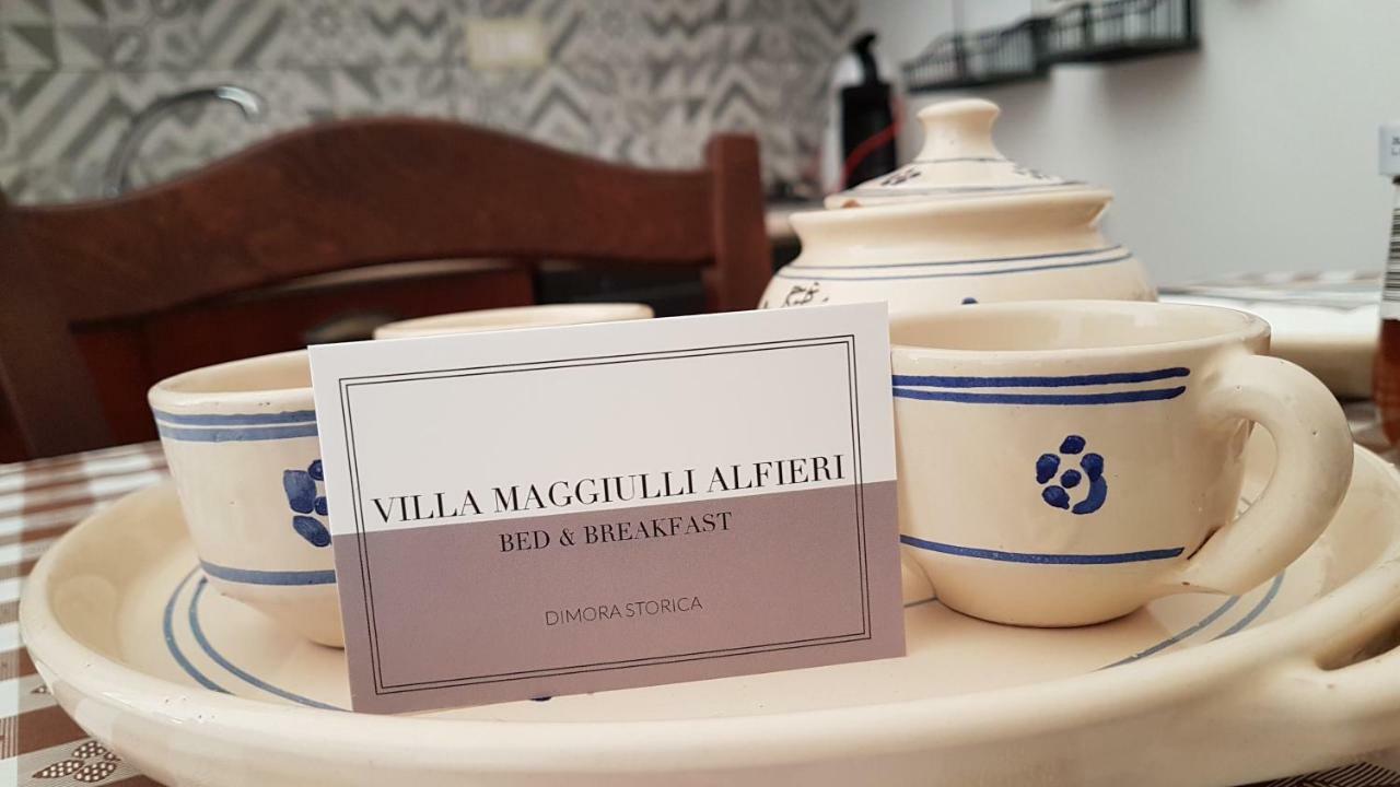 Villa Maggiulli Alfieri - Dimora Storica 莱切 外观 照片